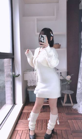 制服下裸航空2中文_720电视剧在线观看