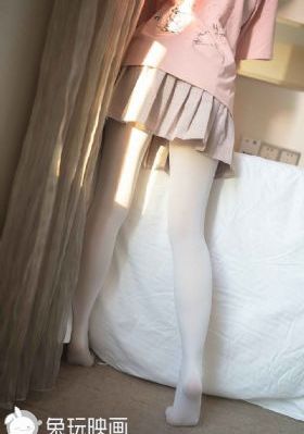狗逼影院_十万网红美女美酱