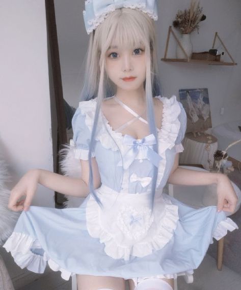 美丽教师1975未删减_720全集免费播放