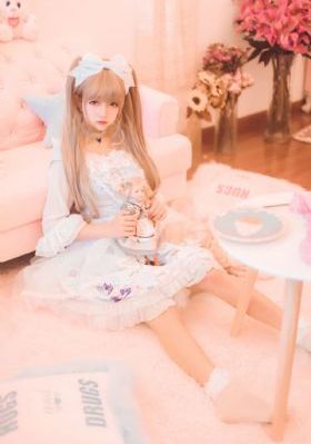 女生张开腿_HD超清在线观看